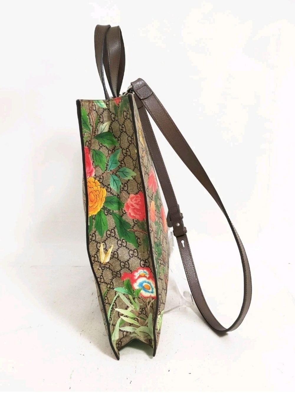 Gucci Tian Soft GG Supreme Tote - Picture 14 of 15
